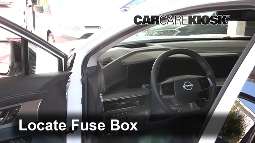 2025 Nissan Murano Platinum 2.0L 4 Cyl. Turbo Fuse (Interior)